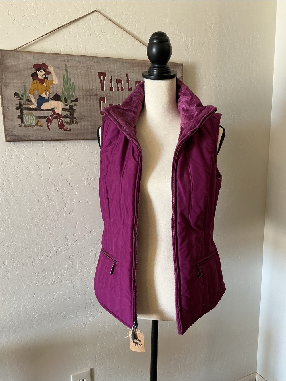 Ariat Women's Quilted Vest in Berry Plum